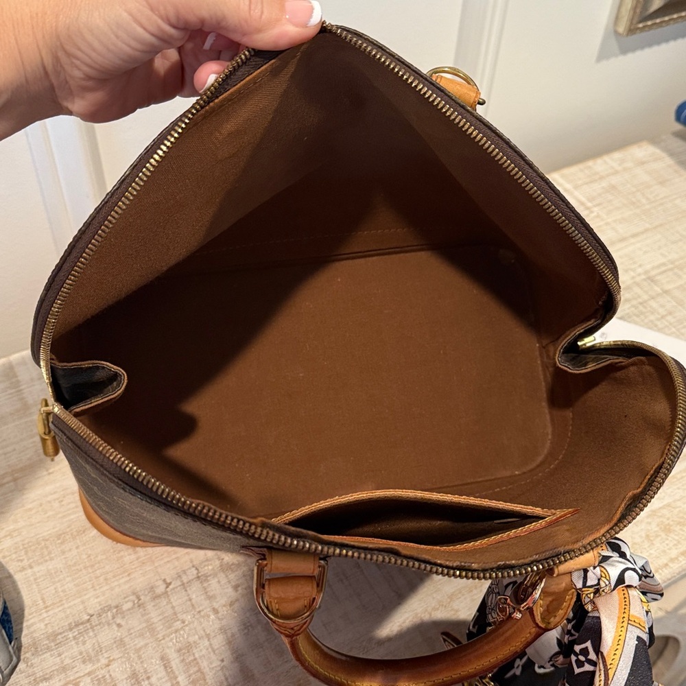 Louis Vuitton Monogram Canvas Alma PM with Lock & Key - Picture 9 of 12